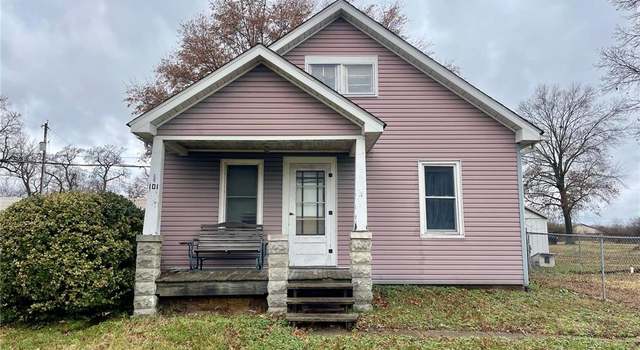 Photo of 101 Cass St, Waterloo, IL 62298