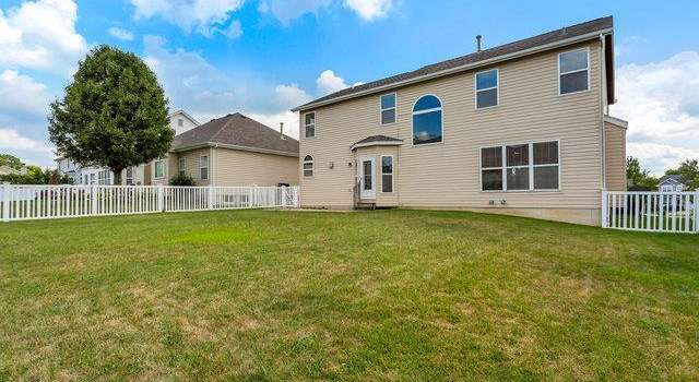 Photo of 235 Roxbury Dr, O'fallon, MO 63366