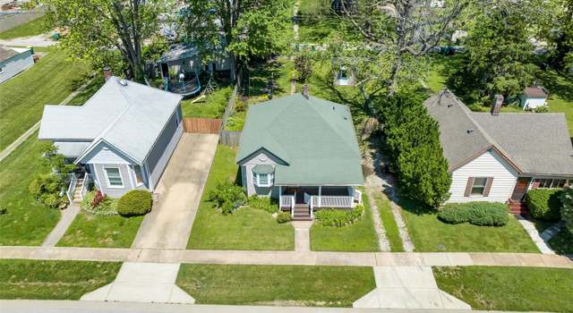 Photo of 414 E Washington St, O'fallon, IL 62269