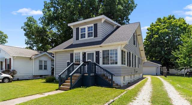 Photo of 810 E Penning Ave, Wood River, IL 62095
