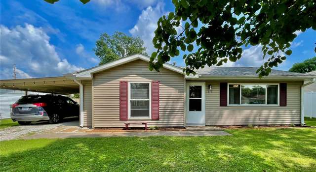 Photo of 617 Hillside Dr, Bethalto, IL 62010