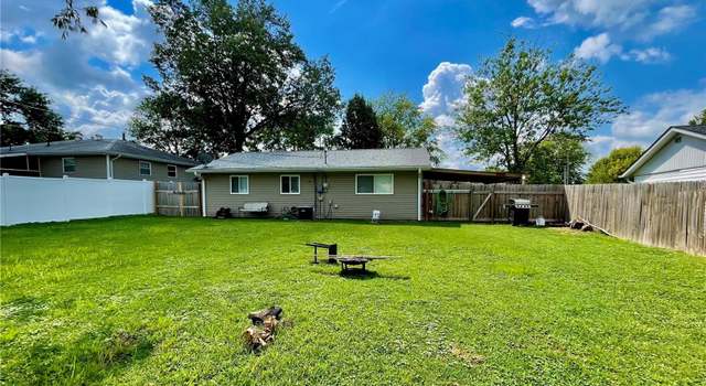 Photo of 617 Hillside Dr, Bethalto, IL 62010