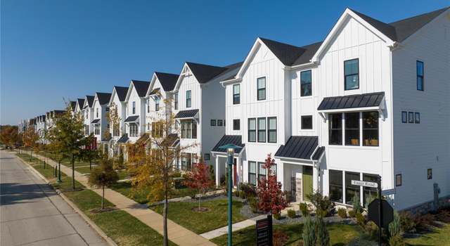 Photo of 16578 Honey Locust Dr Unit 12-302, Chesterfield, MO 63017