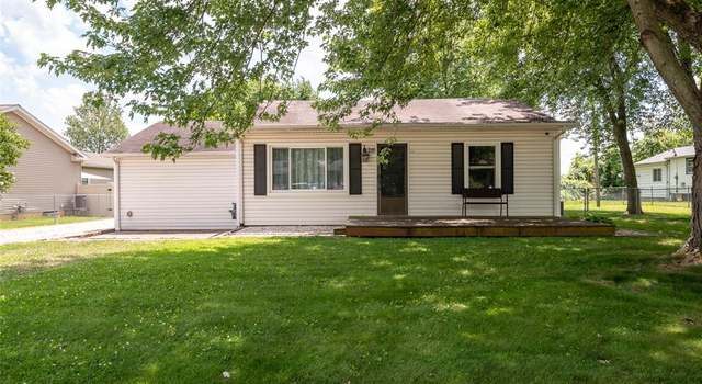 Photo of 216 Sterling Dr, Moro, IL 62067