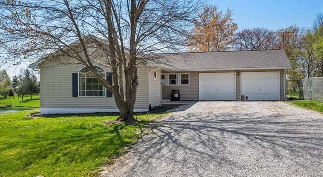 Photo of 6639 Gladel Dr, Waterloo, IL 62298