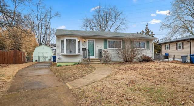 Photo of 635 Mark Twain Dr, Florissant, MO 63031