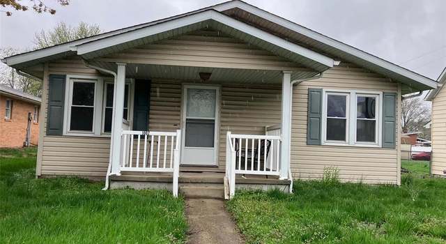 Photo of 1002 E Hanover St, New Baden, IL 62265