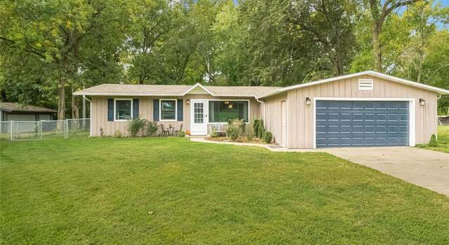 Photo of 712 Crestland Dr, Ballwin, MO 63011