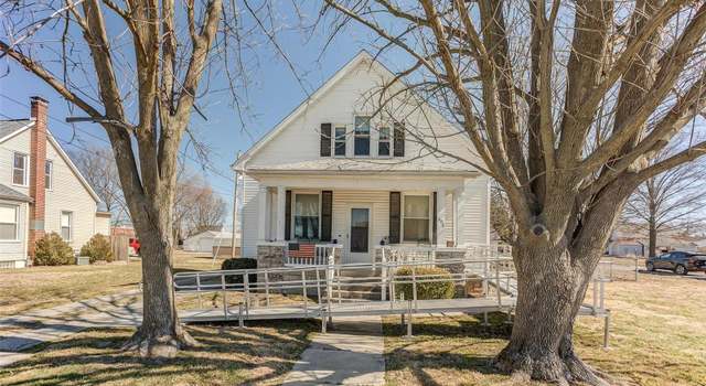 Photo of 608 South Front St, Okawville, IL 62271