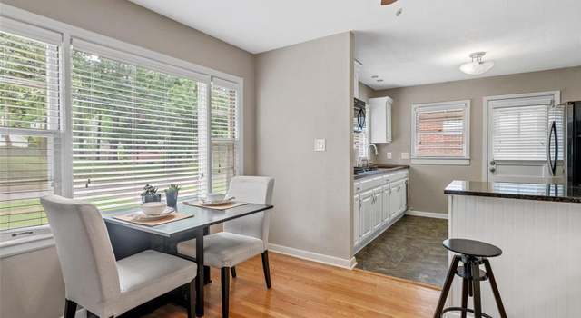 Photo of 618 W Essex Ave, St Louis, MO 63122
