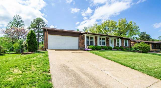 Photo of 247 Braeshire Dr, Ballwin, MO 63021