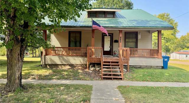 Photo of 501 S 4th St, Canton, MO 63435