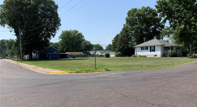 Photo of 113 S Olive St, Hartford, IL 62048
