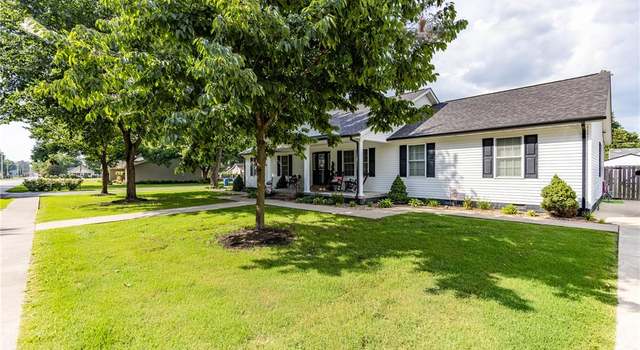 Photo of 110 Webb Pl, East Prairie, MO 63845