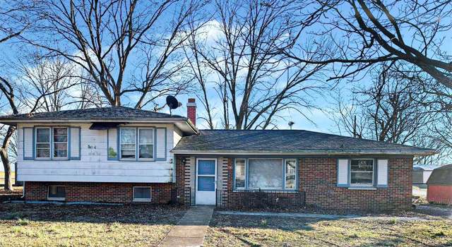 Photo of 200 E Park St, Lenzburg, IL 62255