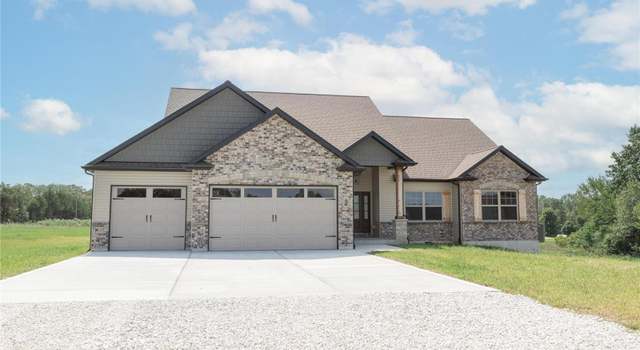 Photo of 10 Deer Valley Ln, Troy, MO 63379