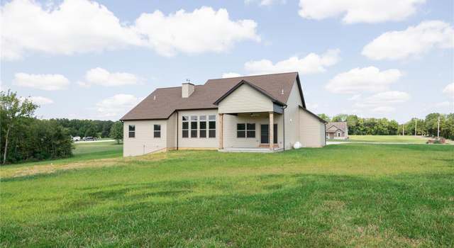 Photo of 10 Deer Valley Ln, Troy, MO 63379
