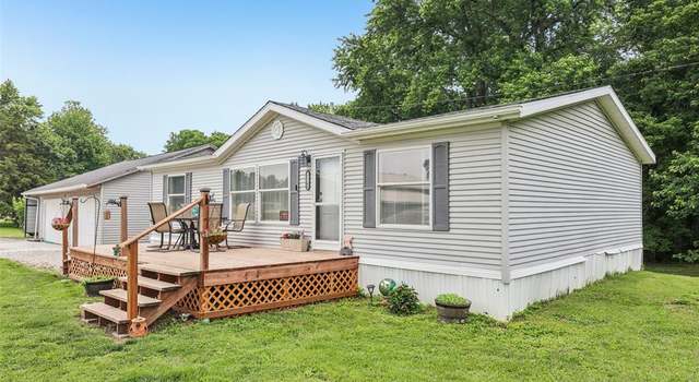 Photo of 21240 Hill Ln, Chesterfield, IL 62630