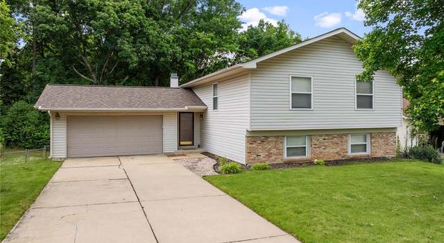 Photo of 243 Mill Run Ln, St Peters, MO 63376