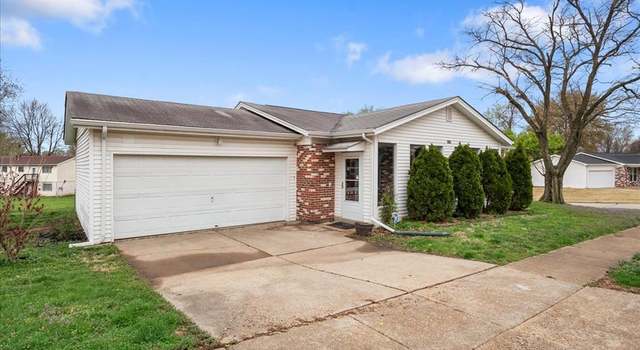 Photo of 2428 Central Parkway Dr, Florissant, MO 63031