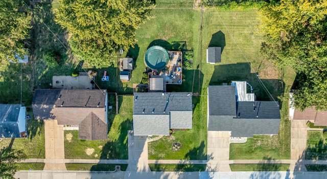 Photo of 1865 Flordawn Dr, Florissant, MO 63031