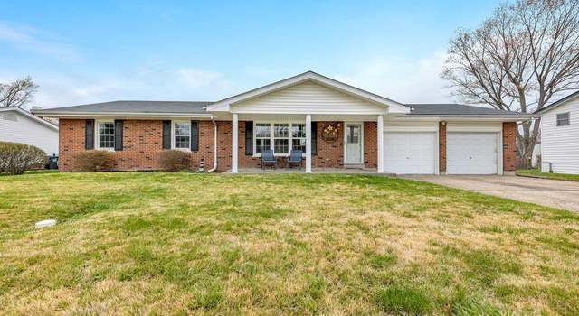 Photo of 11 Elm Dr, St Peters, MO 63376