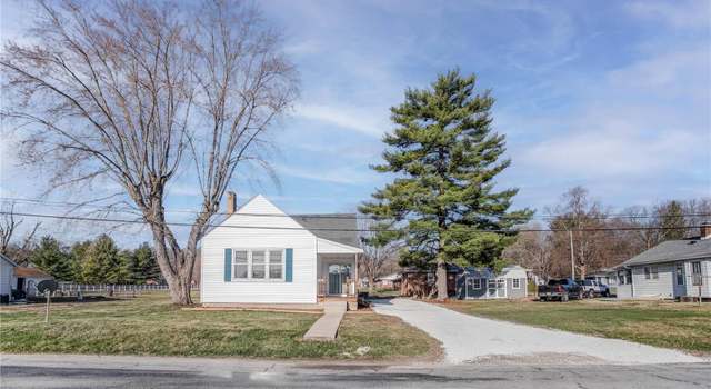 Photo of 706 Park St S, Hardin, IL 62047