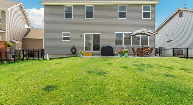 Photo of 3461 Harbor Crossing Dr, St Charles, MO 63301