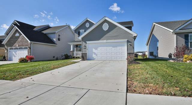 Photo of 221 Charlestowne Place Dr, St Charles, MO 63301