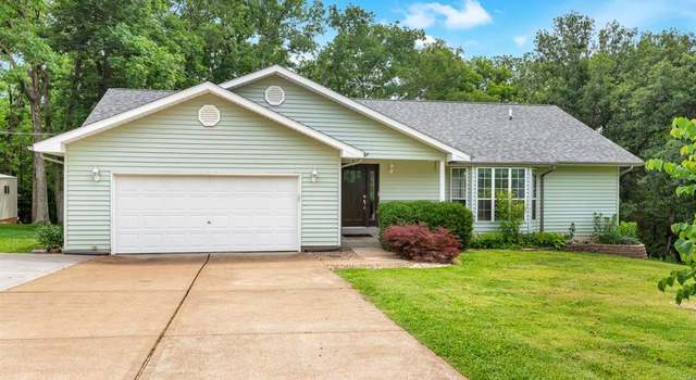 Photo of 3848 Rustic Woods Dr, Hillsboro, MO 63050
