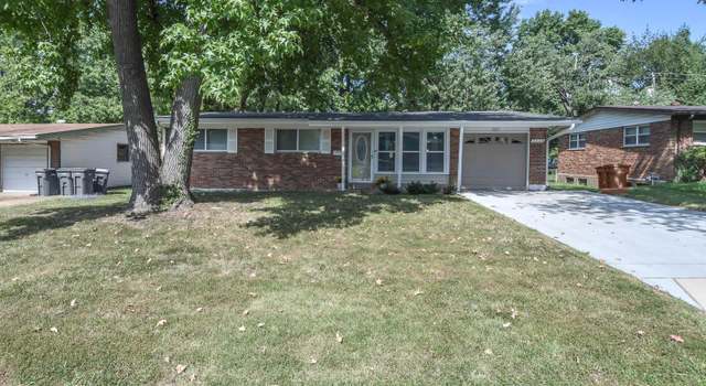 Photo of 2329 Hallwood Dr, St Louis, MO 63136
