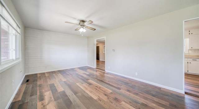 Photo of 800 W Glee St, Dixon, MO 65459