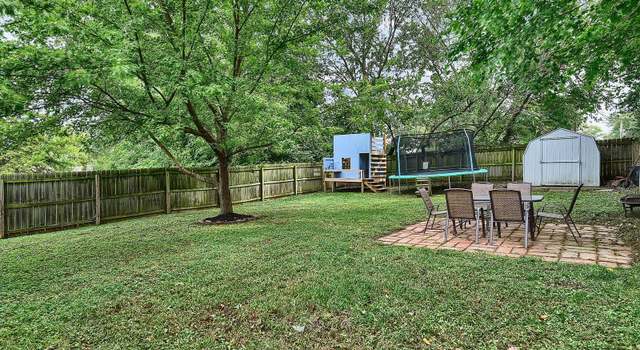 Photo of 922 N Elm Ave, Webster Groves, MO 63119