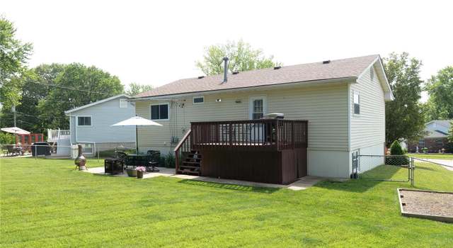 Photo of 301 Wembley Ln, Manchester, MO 63021