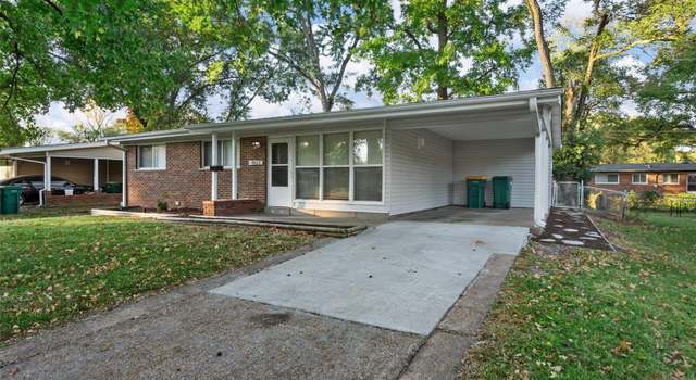 Photo of 10523 Edgefield Dr, St Louis, MO 63136