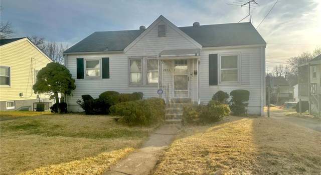 Photo of 7043 Manette Dr, St Louis, MO 63136