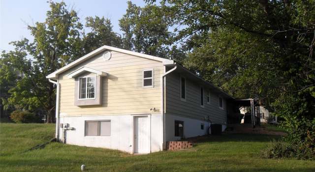 Photo of 3085 Old Highway 100, Villa Ridge, MO 63089