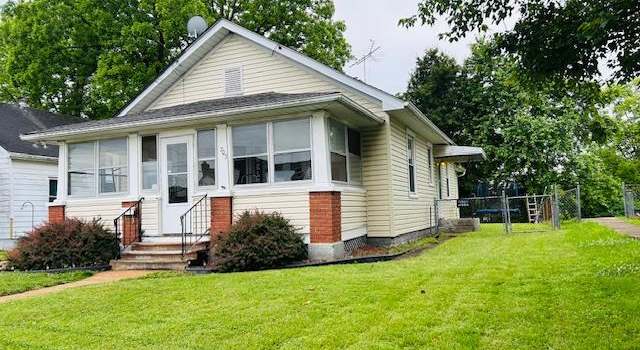 Photo of 705 Ridge Ave, Festus, MO 63028