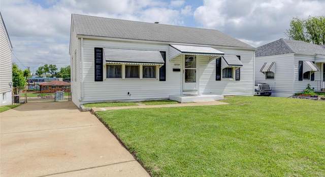 Photo of 10733 Saint Lawrence Ln, St Ann, MO 63074