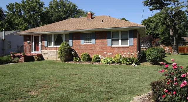 Photo of 2430 Sherwood Ter, Alton, IL 62002