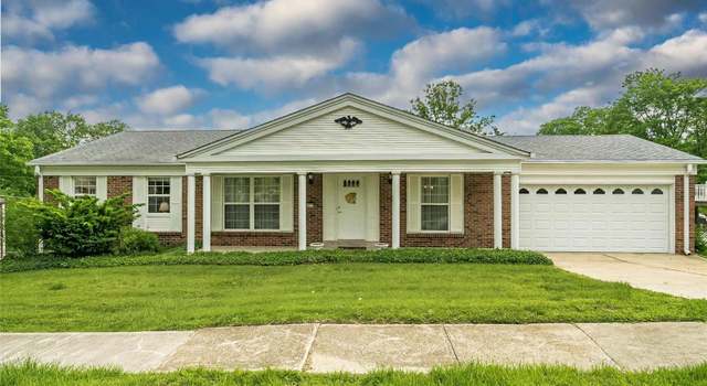 Photo of 4835 Chapel Hill Dr, St Louis, MO 63128