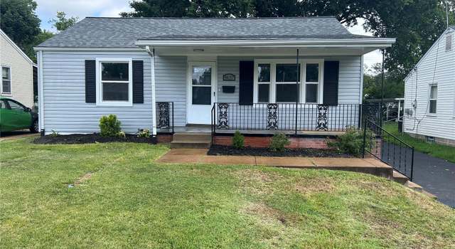 Photo of 9637 Echo Ln, St Louis, MO 63114