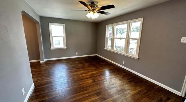 Photo of 9637 Echo Ln, St Louis, MO 63114