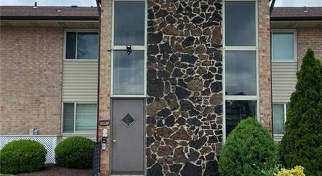 Photo of 10003 Sakura Dr Unit A, St Louis, MO 63128