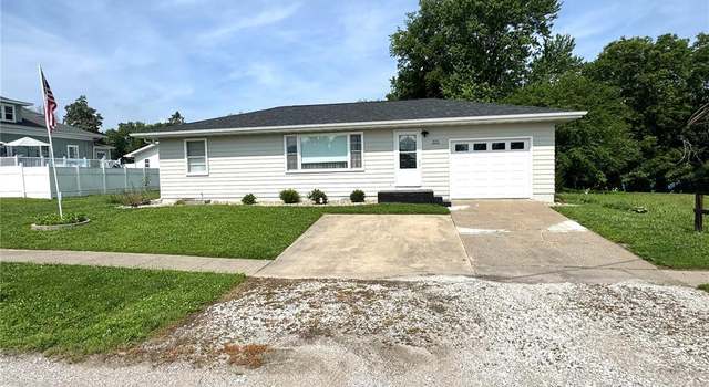 Photo of 305 N 7th St, La Grange, MO 63448