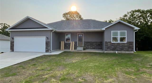 Photo of 155 Mesa Dr, Waynesville, MO 65583