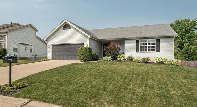 Photo of 459 Fall River Ln, St Charles, MO 63304