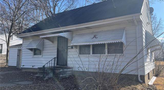 Photo of 1230 Darr Dr, St Louis, MO 63137