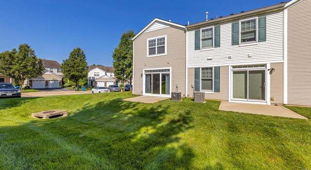 Photo of 4904 Heritage Heights Cir, Hazelwood, MO 63042