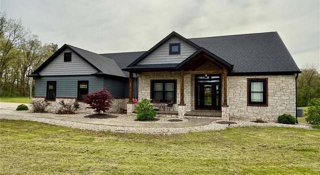 Photo of 8009 Brickyard Hill Rd, Worden, IL 62097